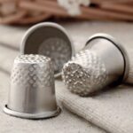 🧵 Classic Metal Sewing Thimble for Needlework & Hand Sewing