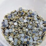 Premium Round Kundan Stones – White & Champagne Faceted Crystals in Gold-Plated Brass Settings for Aari Embroidery, Bridal Couture, and Jewelry Making(50g)