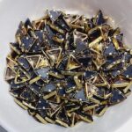 Traditional Gold-Plated Kundan Stones – Faceted Glass Crystals in Brass Metal Settings for Aari Embroidery, Bridal Lehengas, and Jewelry Making(Triangle) (Pack of 50g)