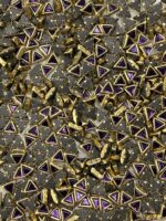 Triangle Shaped Kundan Stones in Gold-Finished Settings (4x4x4)(50g) - Image 7