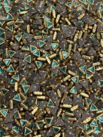 Triangle Shaped Kundan Stones in Gold-Finished Settings (4x4x4)(50g) - Image 2